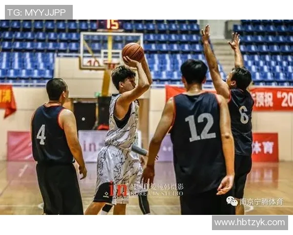 南京篮球队的转型之路:从传统到现代的全面革新探索 南京篮球队的转型之路:从传统到现代的全面革新探索